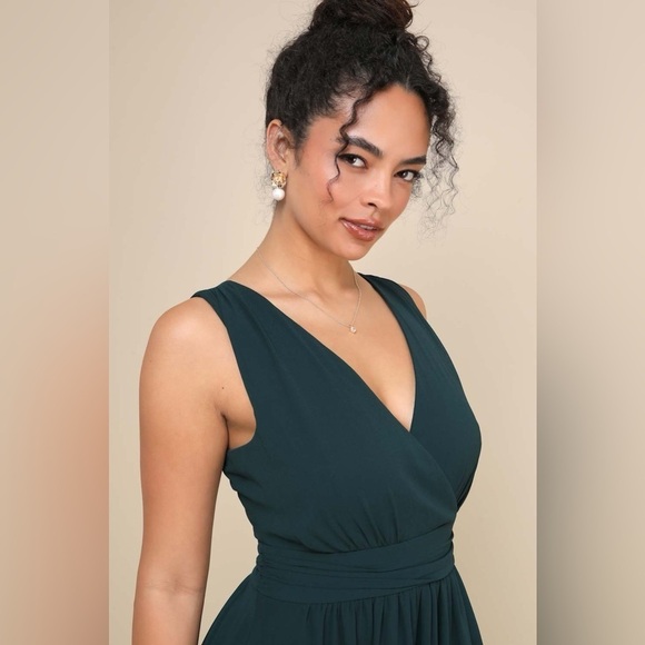 LULU’S Thoughts Of Hue Emerald Green Surplice Maxi Dress - Picture 4 of 11